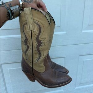 Vintage Cream Brown Frye Boots Sz 5